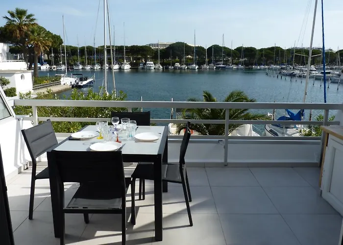 Sol-y-days Darse, Superbe De Type Marina Avec Belle Terrasse Vue Port De Plaisance Appartement *